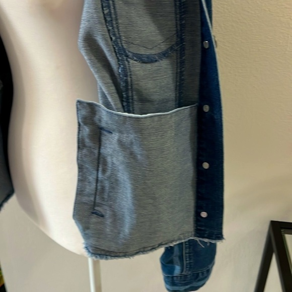 BACCINI- New Women’s Long Sleeve , Button Cuff Jean Jacket, Size M - Picture 9 of 14
